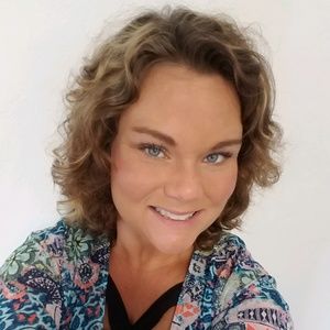 Meet your Posher, Candice